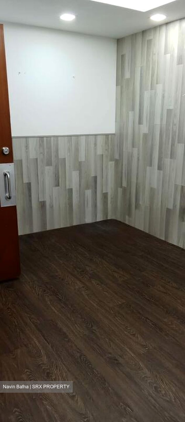 International Plaza (D2), Office #430619001